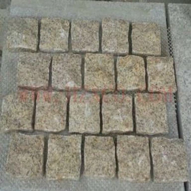 G682 pavés en granit naturel fendu jaune