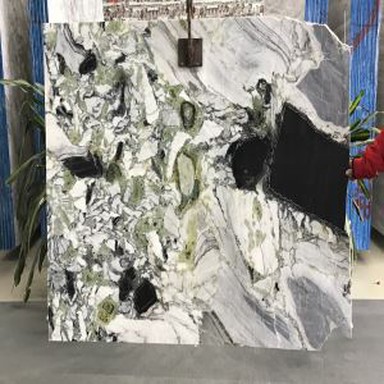 Dalle de marbre vert glace