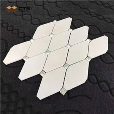 Carreaux de mosaïque de diamant