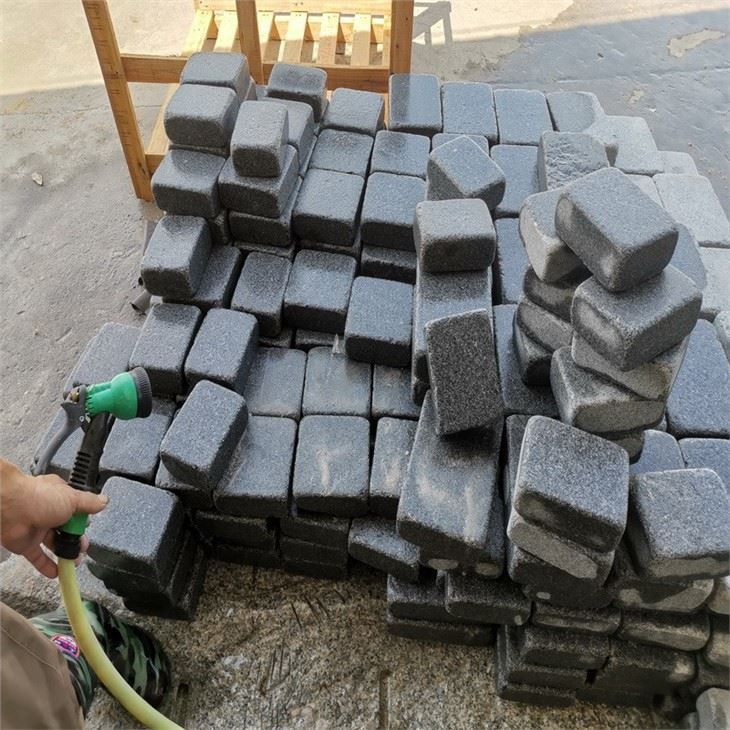 G654 granite cobble