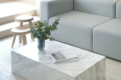 À propos de la table basse en marbre